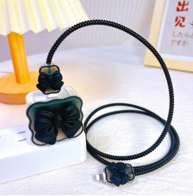 Protector para cable de carga: Black Ribbon