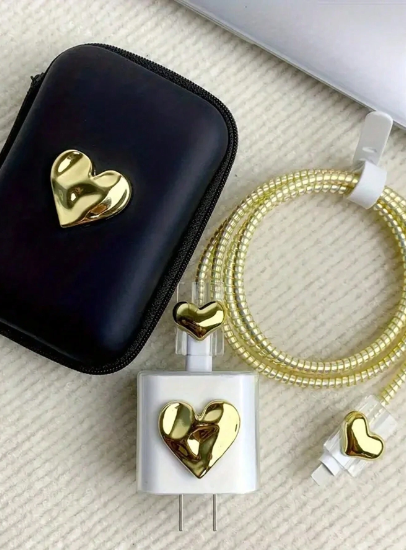 SET: Estuche y protector para cable de carga: Gold Heart