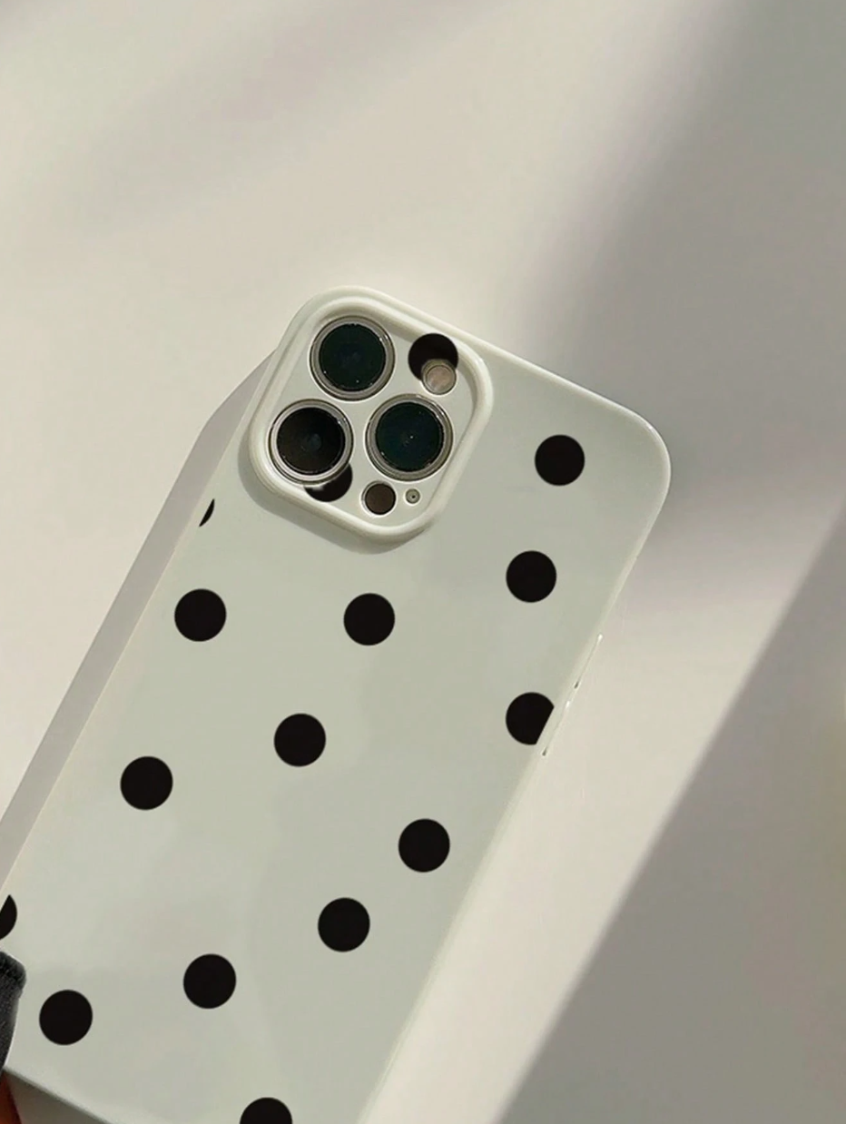Black dots
