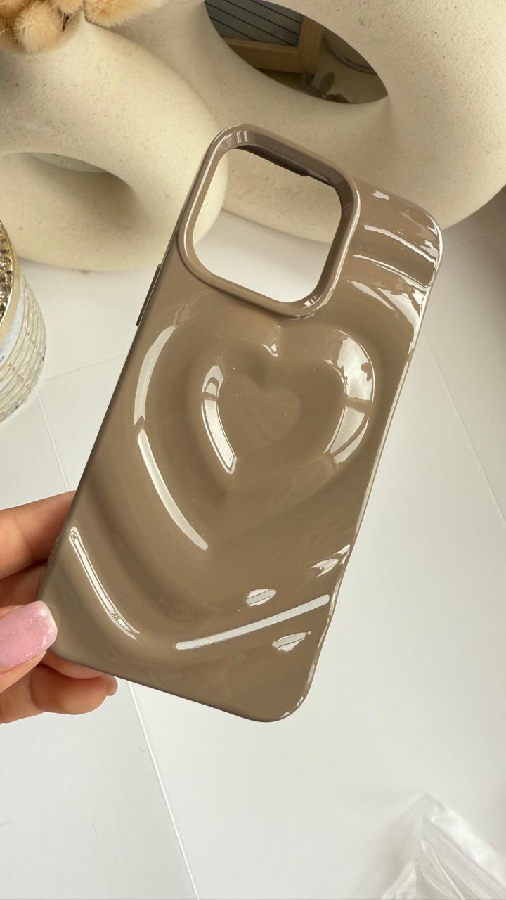 Brown Heart para iPhone 13 Pro