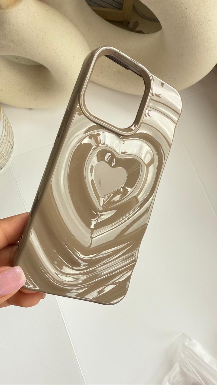 Brown Heart para iPhone 13 Pro